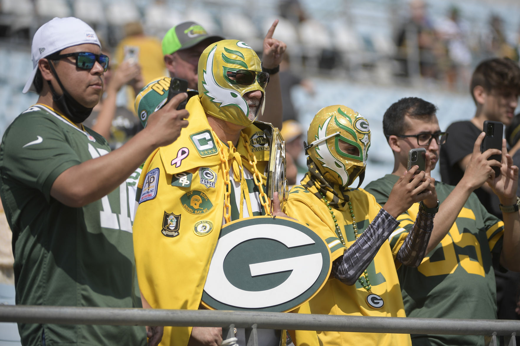 Packers Saints Football